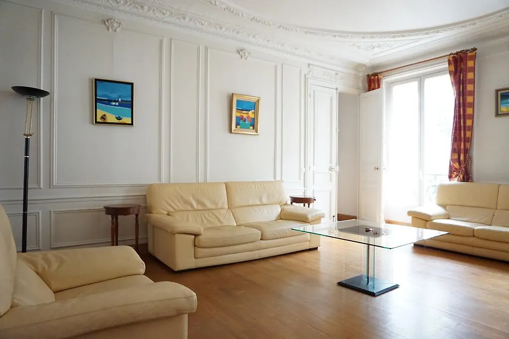 Apartment Avenue D'iena - 16 *
