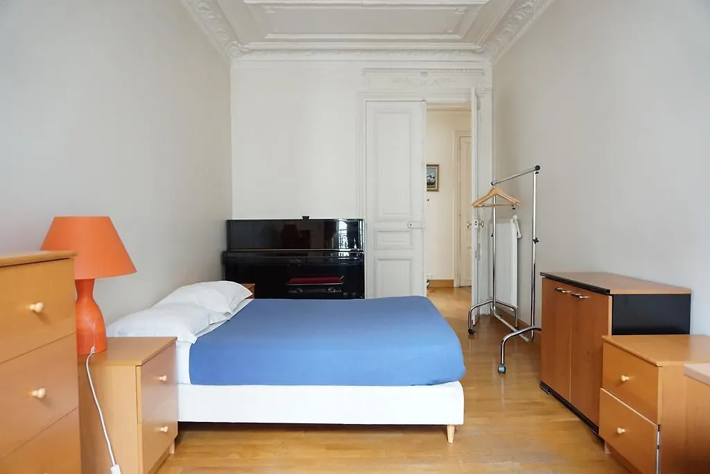 Avenue D'iena - 16